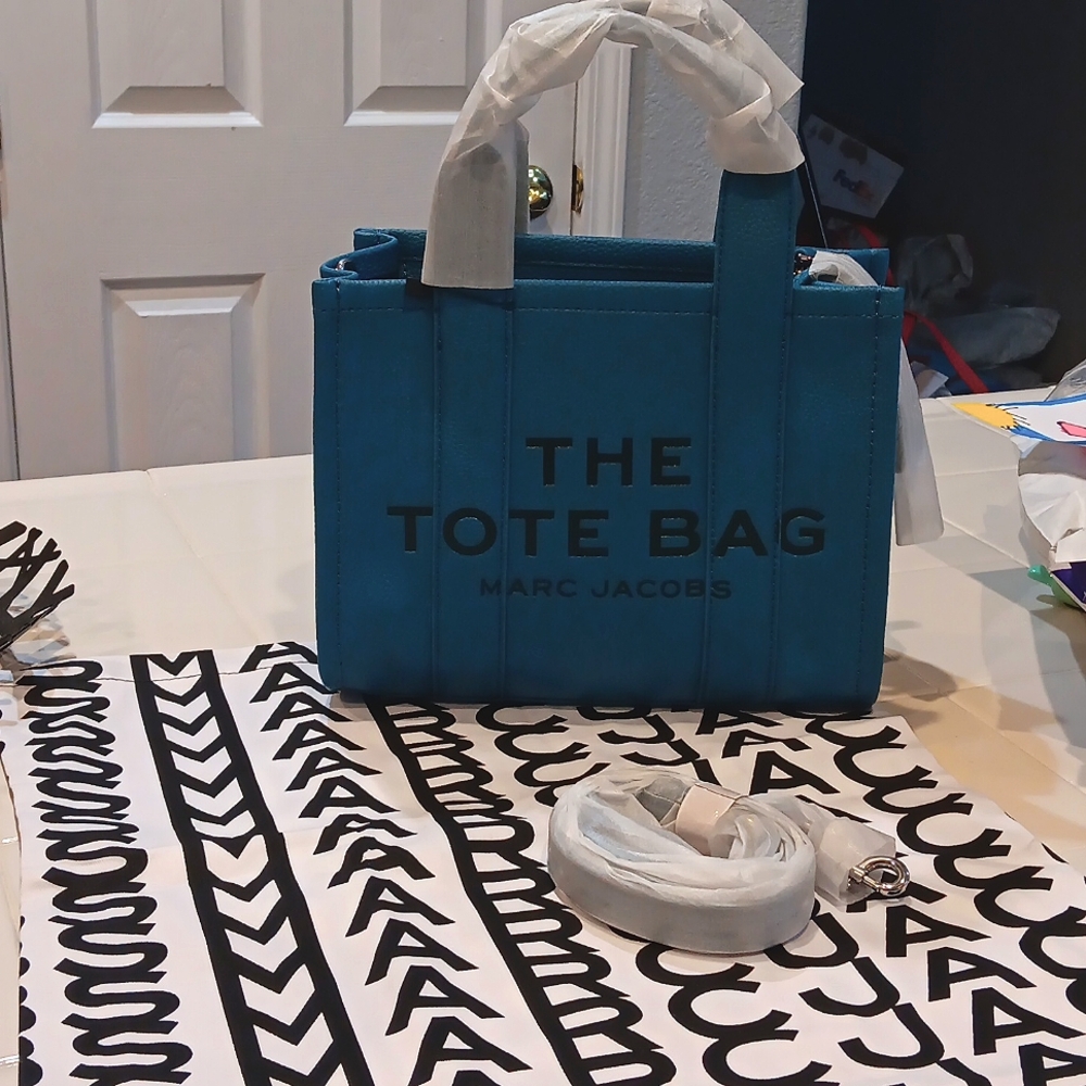 Marc jacob leather tote (small)